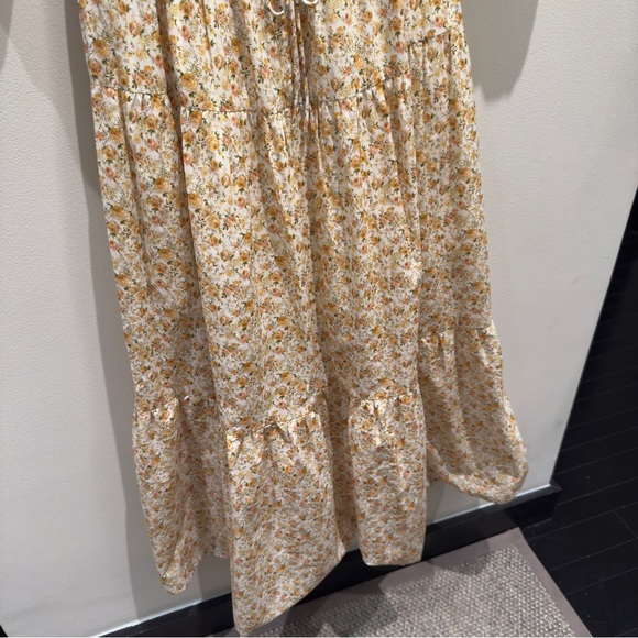 NWT- Significant Other Adele - Rosalie Print Yellow Floral Maxi Dress Size 2 - Picture 7 of 15